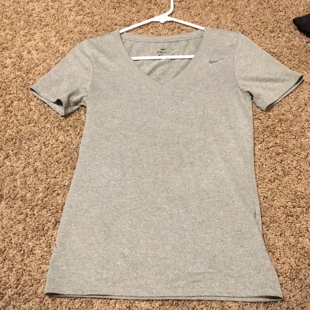 Grey Nike T-shirt (v-neck)